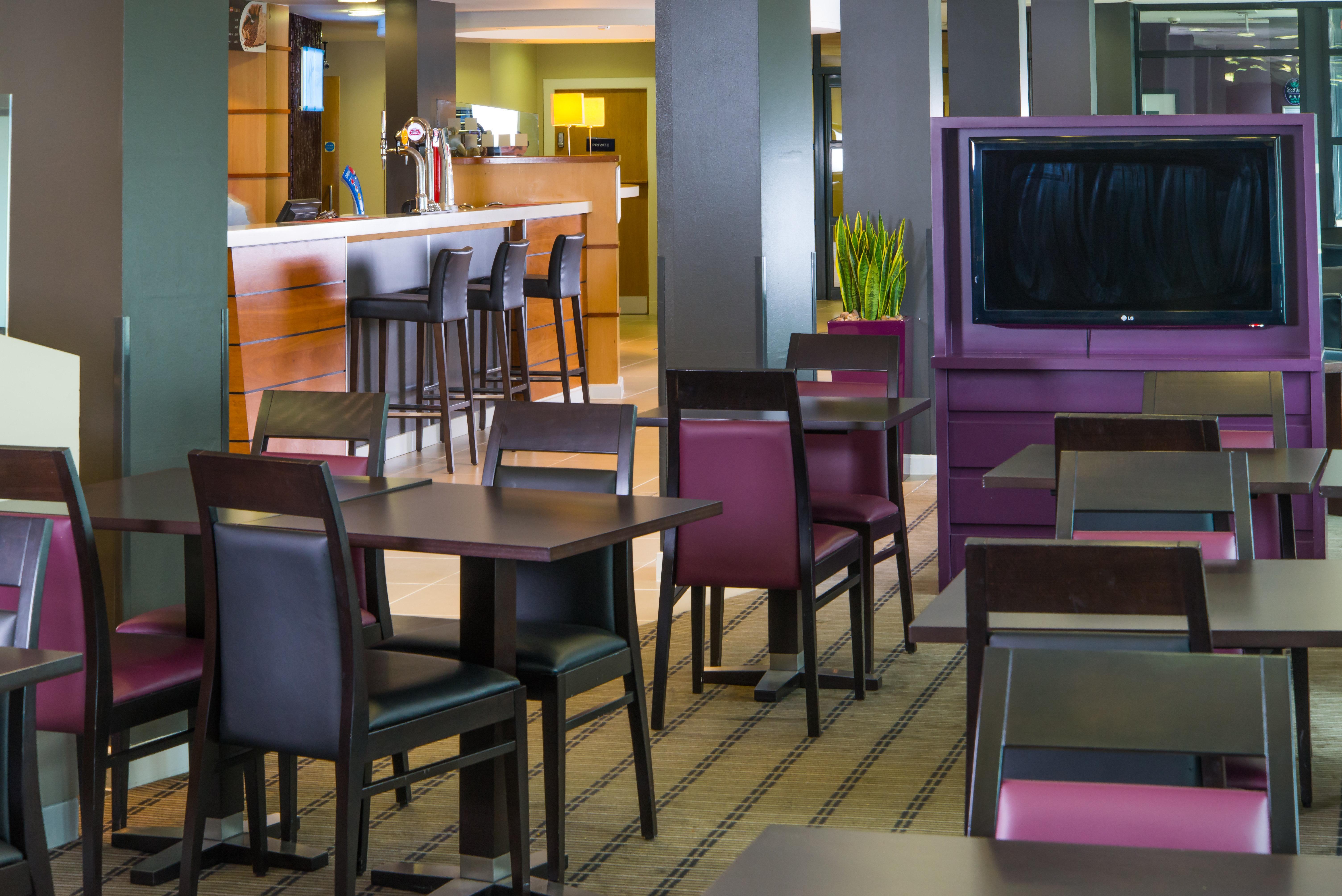 Holiday Inn Express - Glasgow - City Ctr Riverside By Ihg Exterior foto