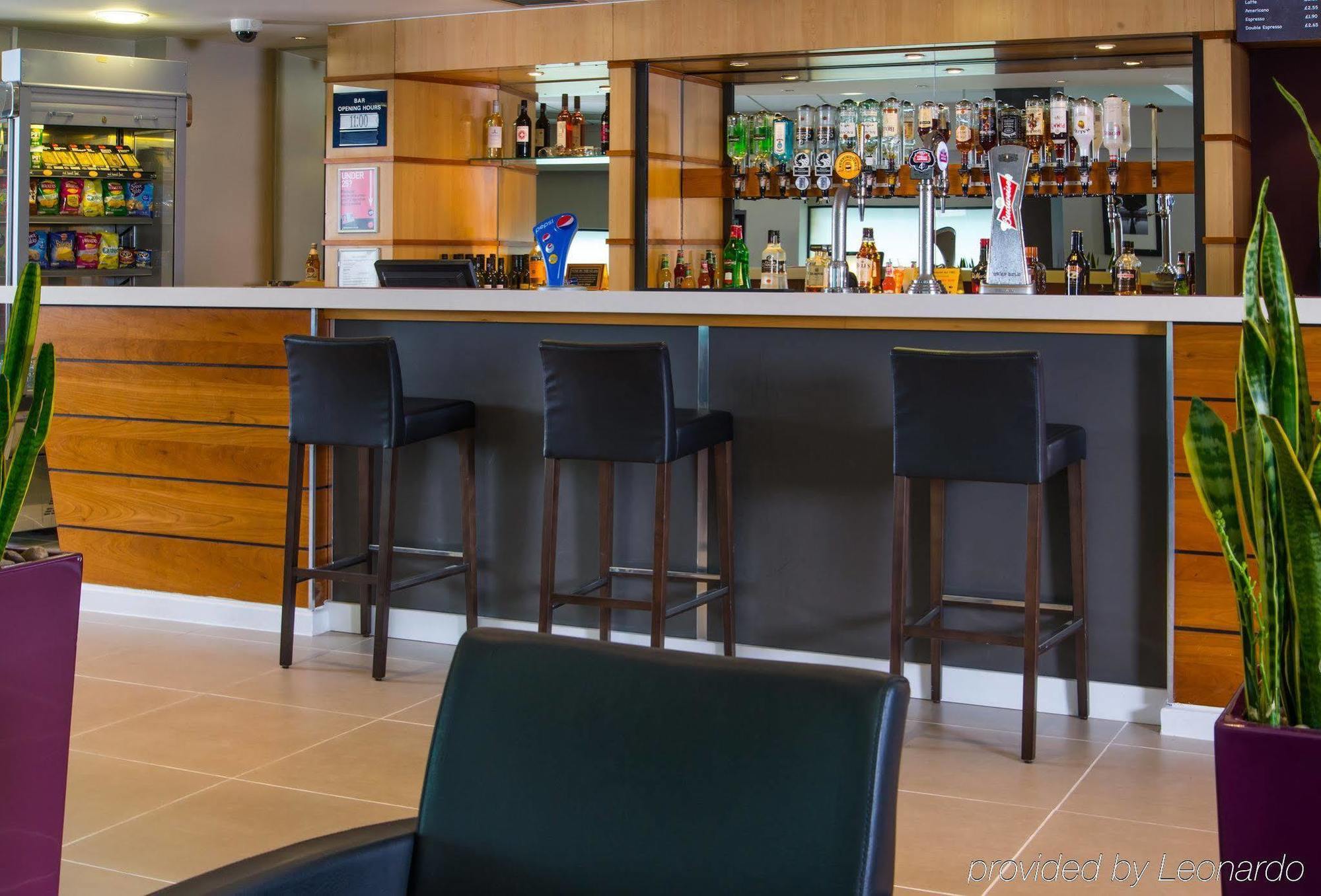 Holiday Inn Express - Glasgow - City Ctr Riverside By Ihg Exterior foto